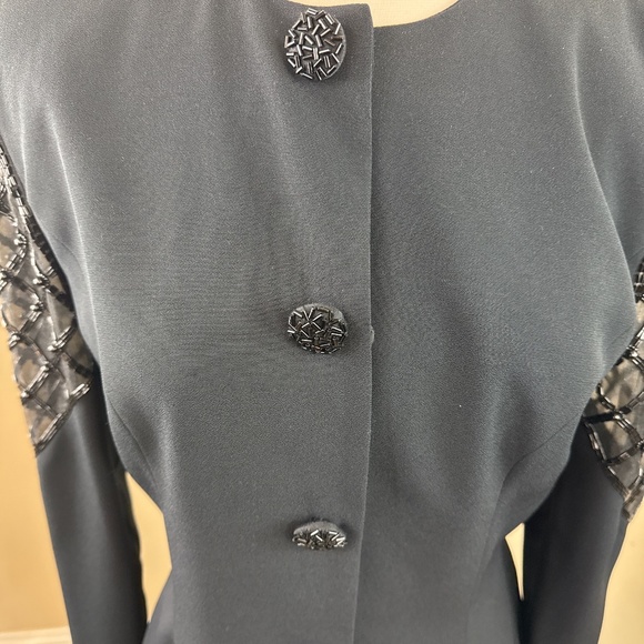 Black evening jacket with sheer sleeve and beading - Picture 3 of 3